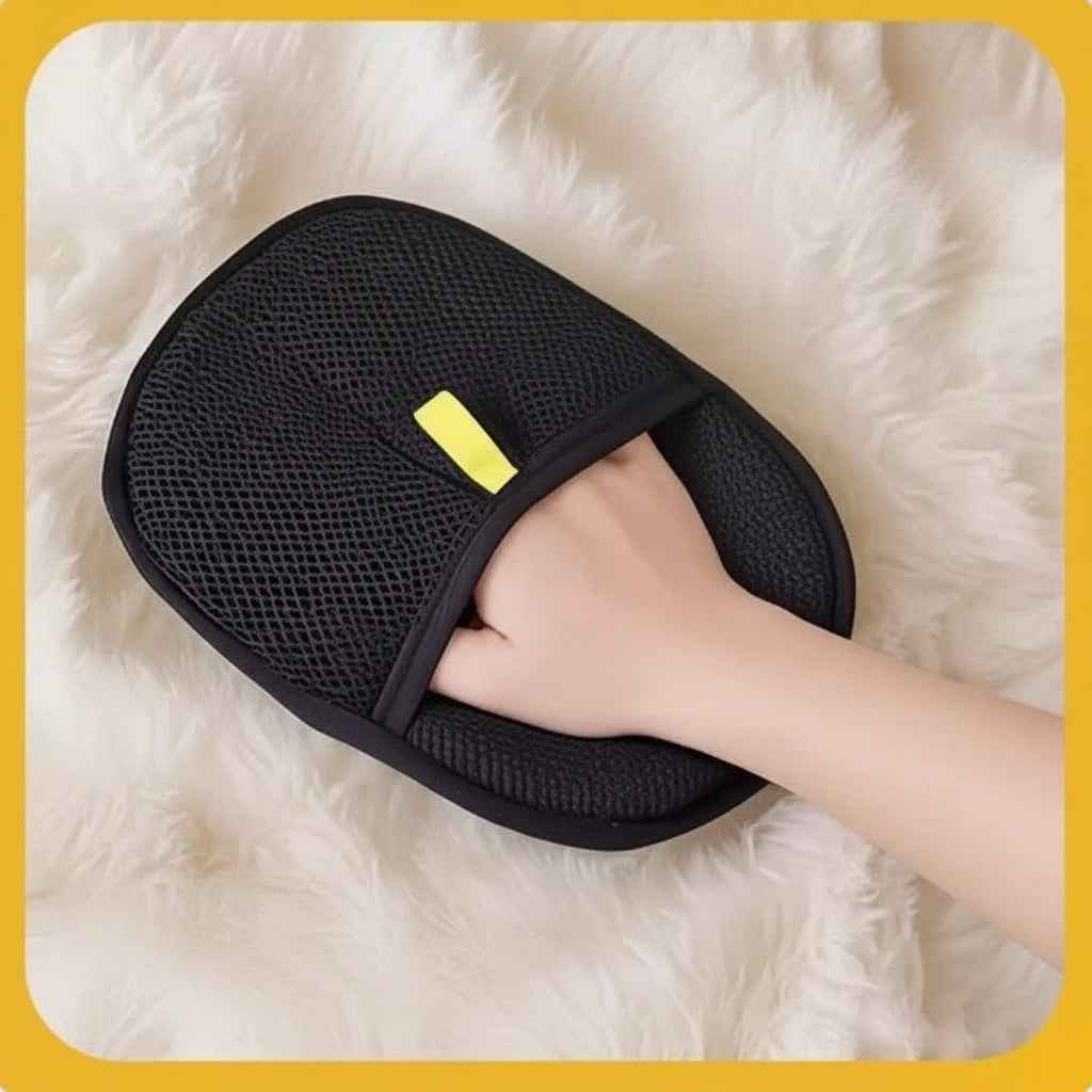 Pet Grooming Glove – Dog & Cat Deshedding Hair Remover Mitt
